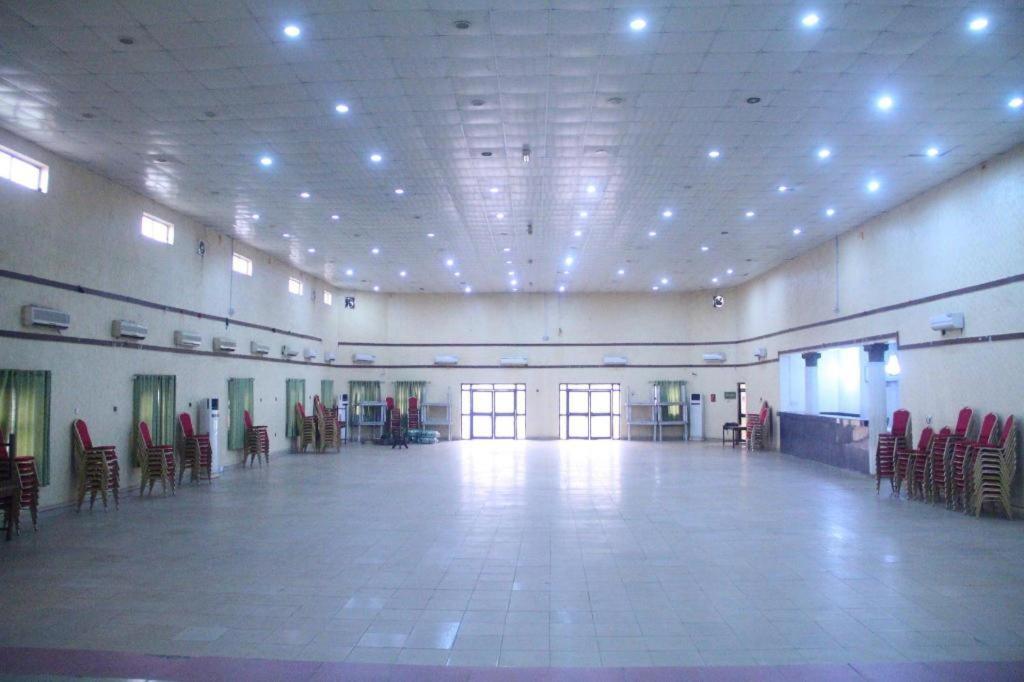 Eemjm Hotels And Suites Limited Uyo Extérieur photo